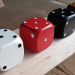 Kursi Stool Dadu Kayu